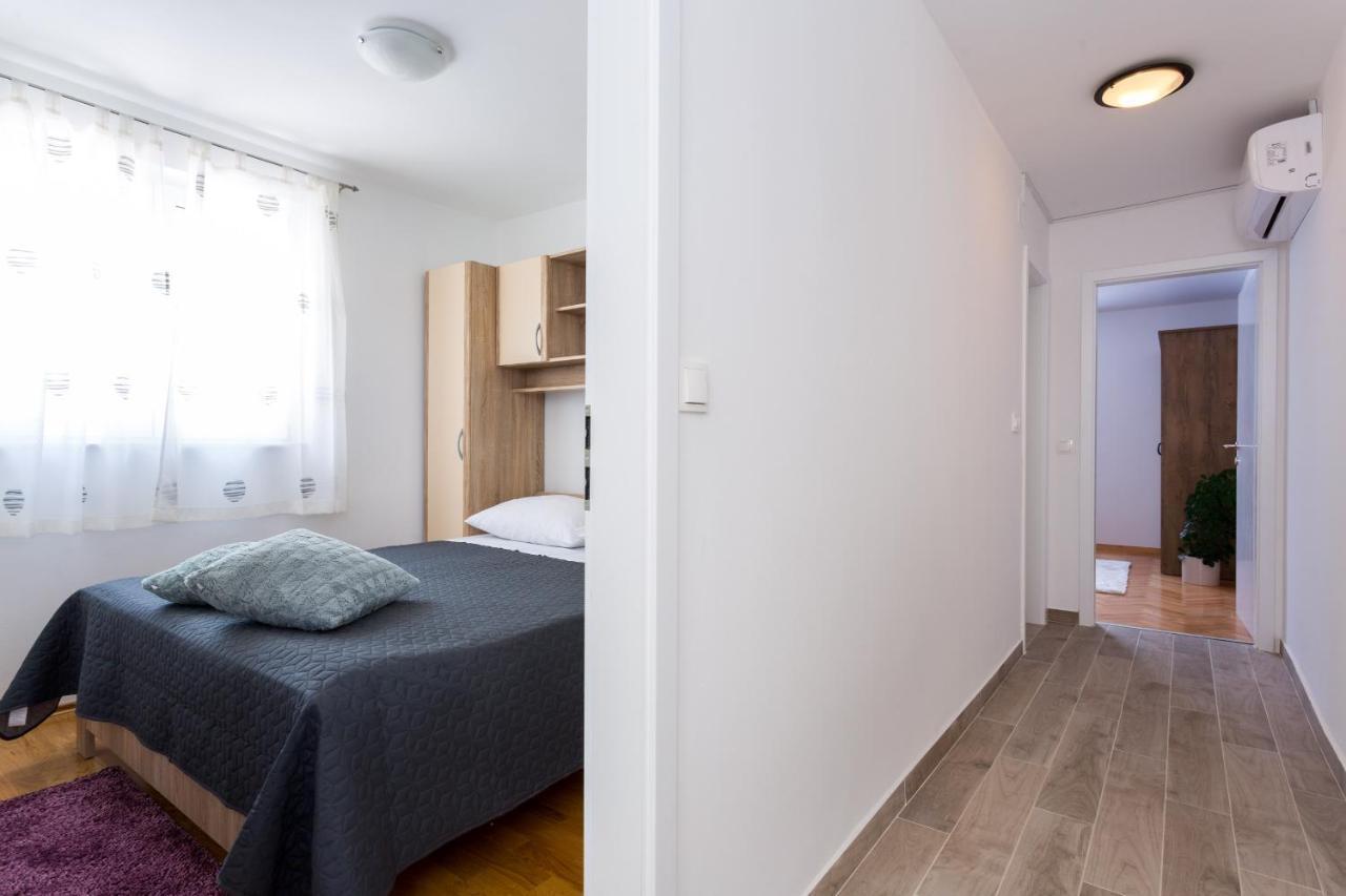 Apartments Lidija - Sea View Apartment With Exclusive Right Of Using Hot Tub Or Split Level Apartment With Exclusive Right Of Using Pool Podstrana Exterior foto